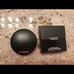 M.A.C Mineralize skin finish
