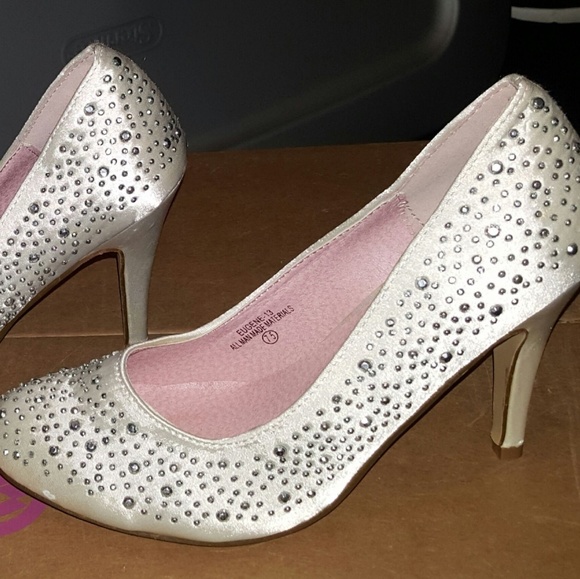 Woman's Studded High Heels - Picture 1 of 6