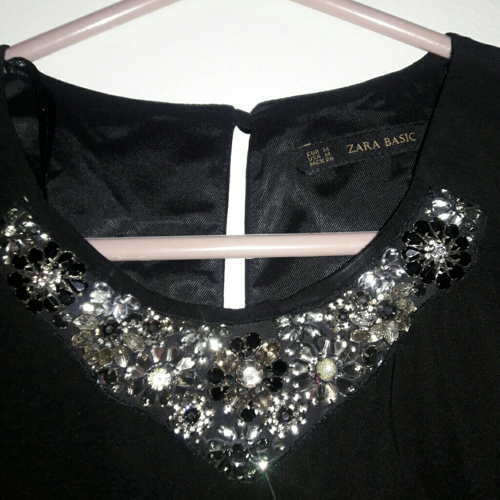BLACK DRESS - Picture 2 of 3