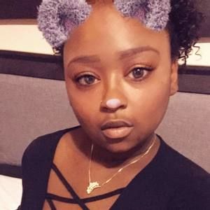 Meet your Posher, Herkia