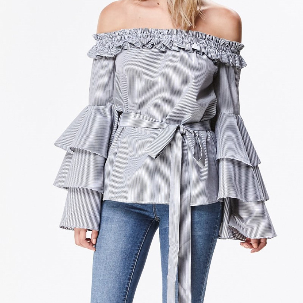 TOP FLARED RUFFLES SLEEVE TOP - Picture 2 of 4