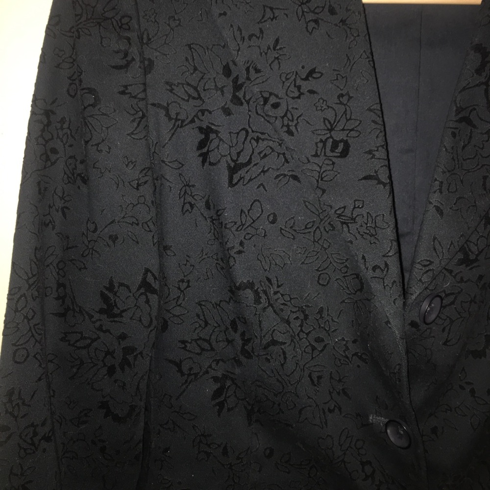 Black jacket - Picture 2 of 4