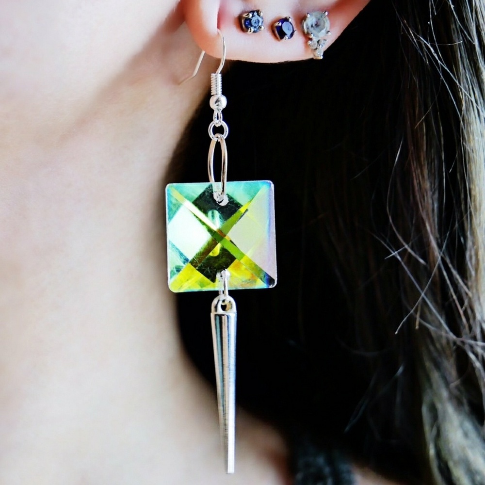 💎NEW💎 Holographic Crystal + Spike Earrings