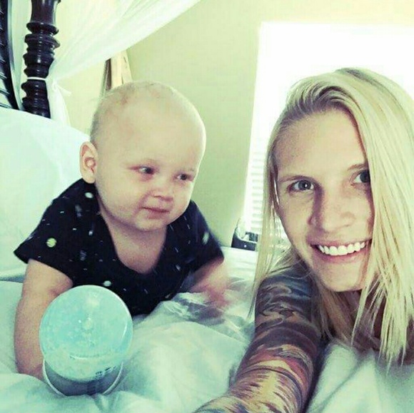 Meet your Posher, Shayla - Picture 3 of 4