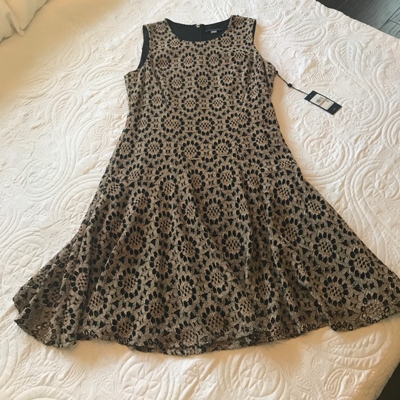 Tommy Hilfiger Dresses & Skirts - Tommy Hilfiger lace sleeveless dress.