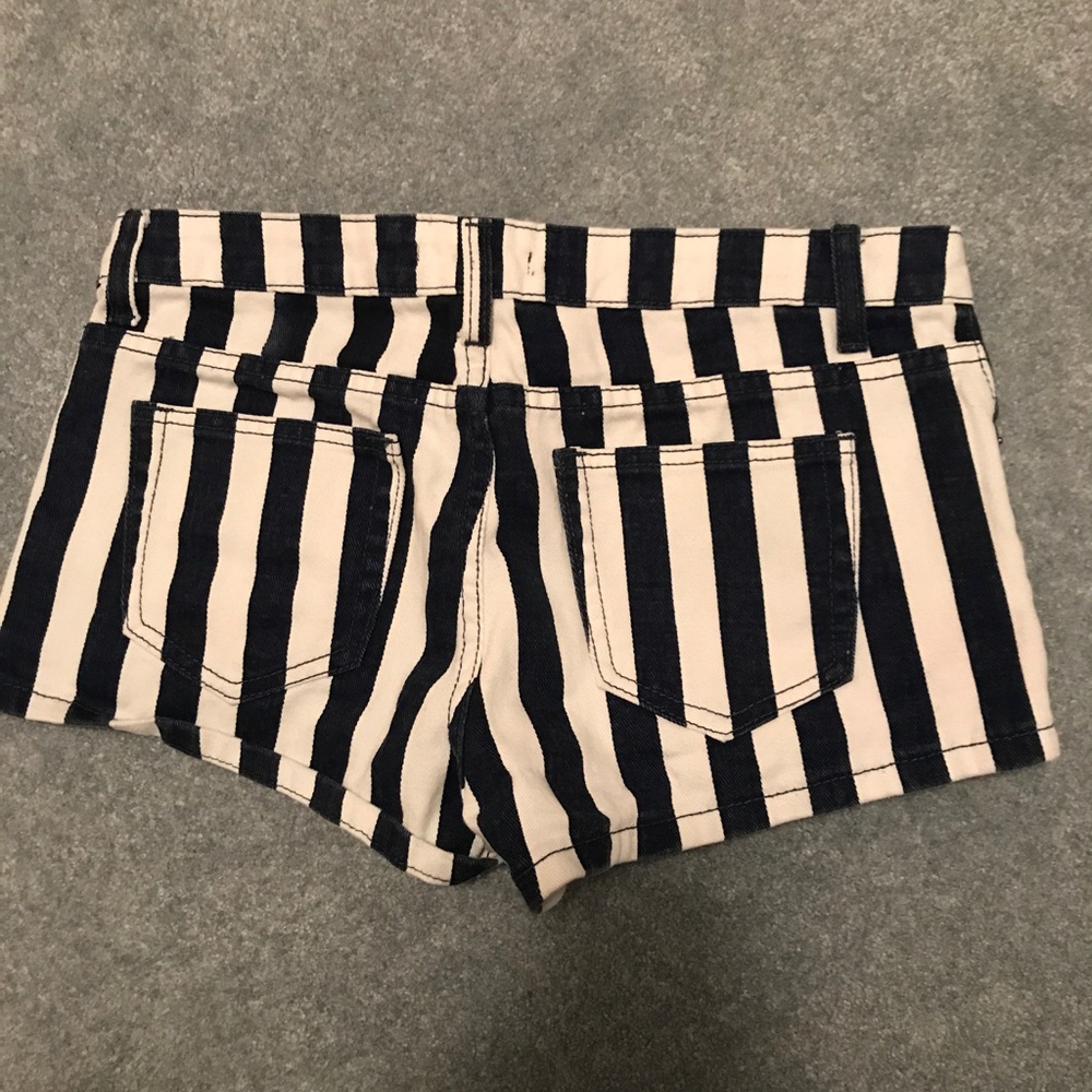 Cute pair of forever 21 shorts :)