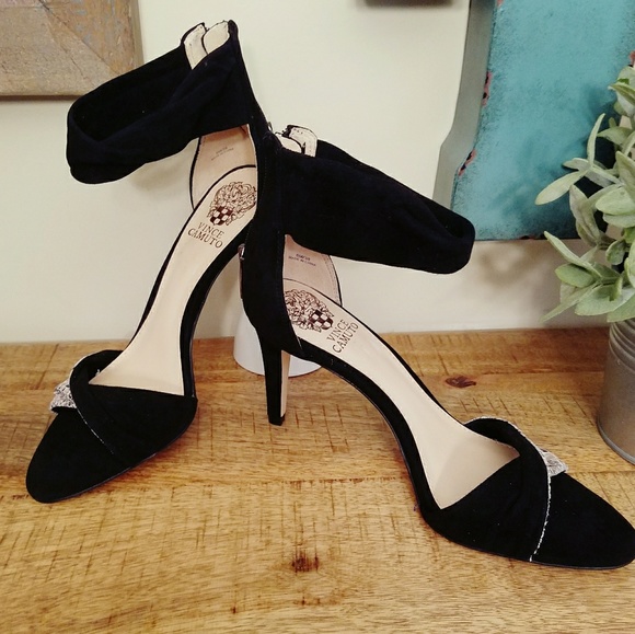 Vince Camuto Shoes - Vince Camuto suede sandal Hill