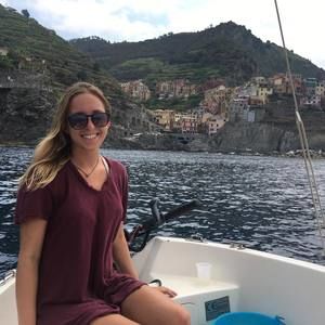 Meet your Posher, Jenny