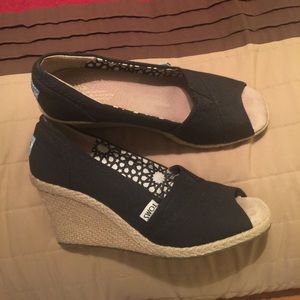 Black Toms wedges