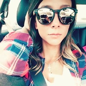 Meet your Posher, Theresa