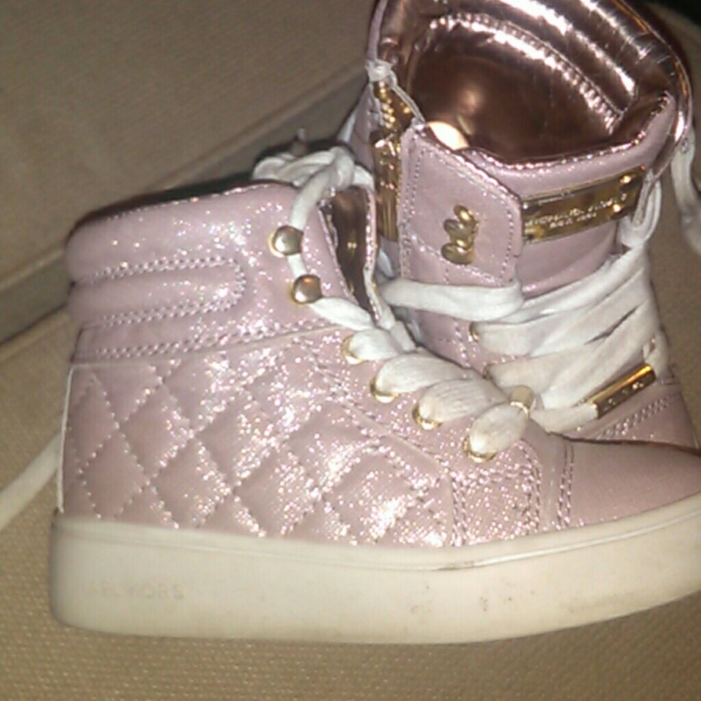 Michael Kors toddler 8 rose gold  hightops