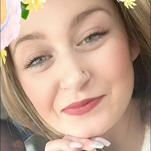 Meet your Posher, Victoria