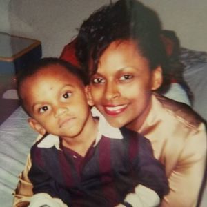 Meet your Posher, Leslie