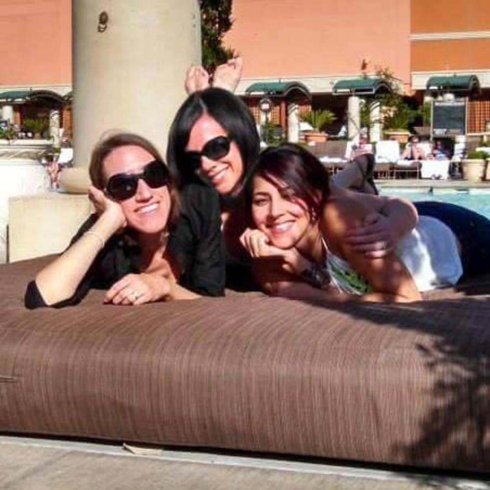 Meet your Posher, Ehmee