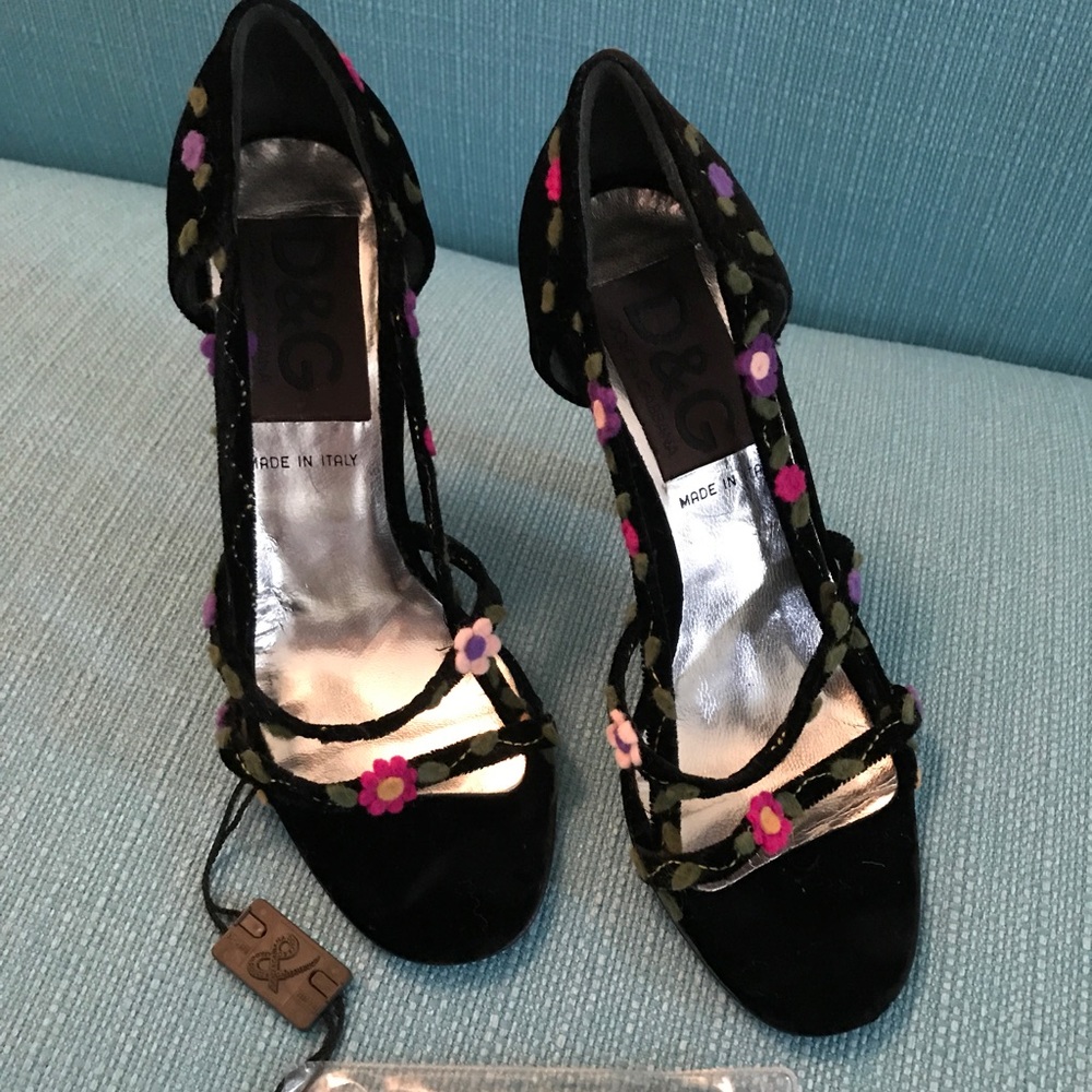 AUTHENTIC DOLCE & GABBANA HEELS