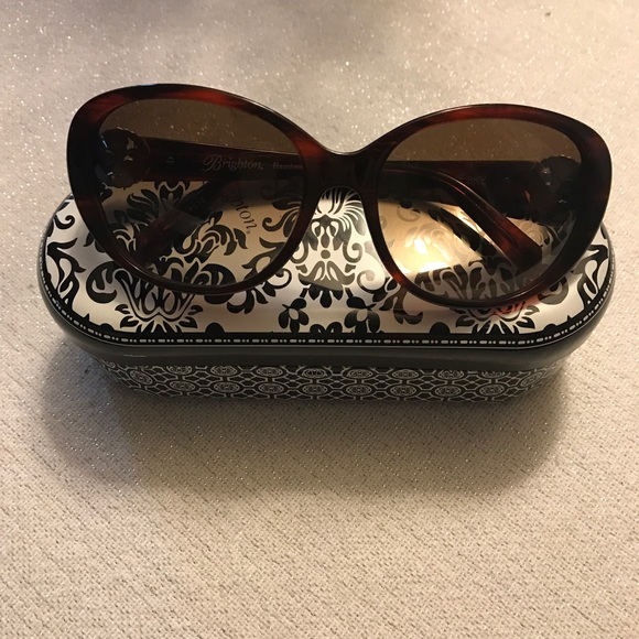 Brighton Sunglasses - Picture 3 of 5