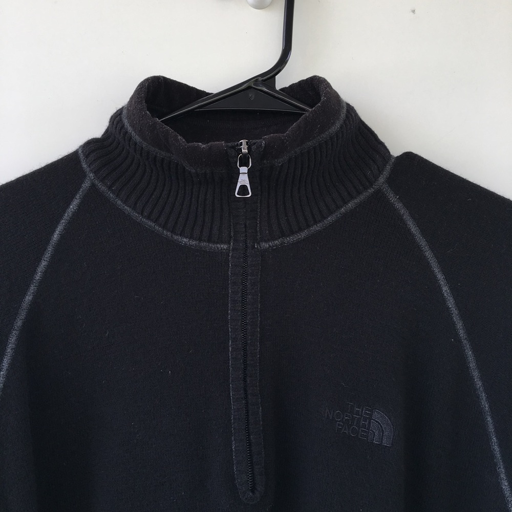 The north face men's size XL sweater jacket EE