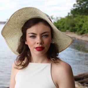 Meet your Posher, Hailey