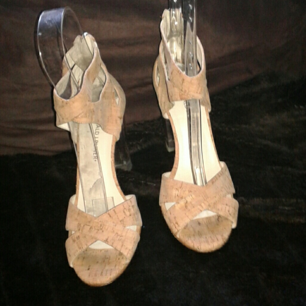 DONALD J. PLINER MANDA CORK LUCITE HEEL SANDAL