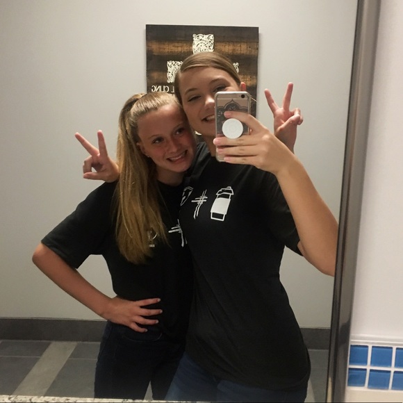 Meet your Posher, Kayla - Picture 1 of 1