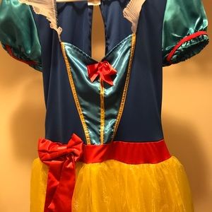 Snow White costume