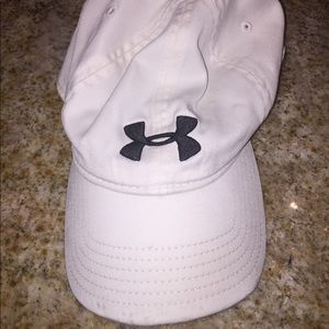 UNDER ARMOUR WHITE HAT