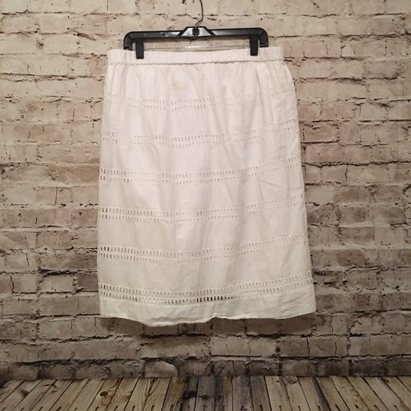 Maternity White Skirt - Picture 2 of 3