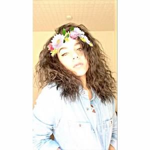 Meet your Posher, Nayeli