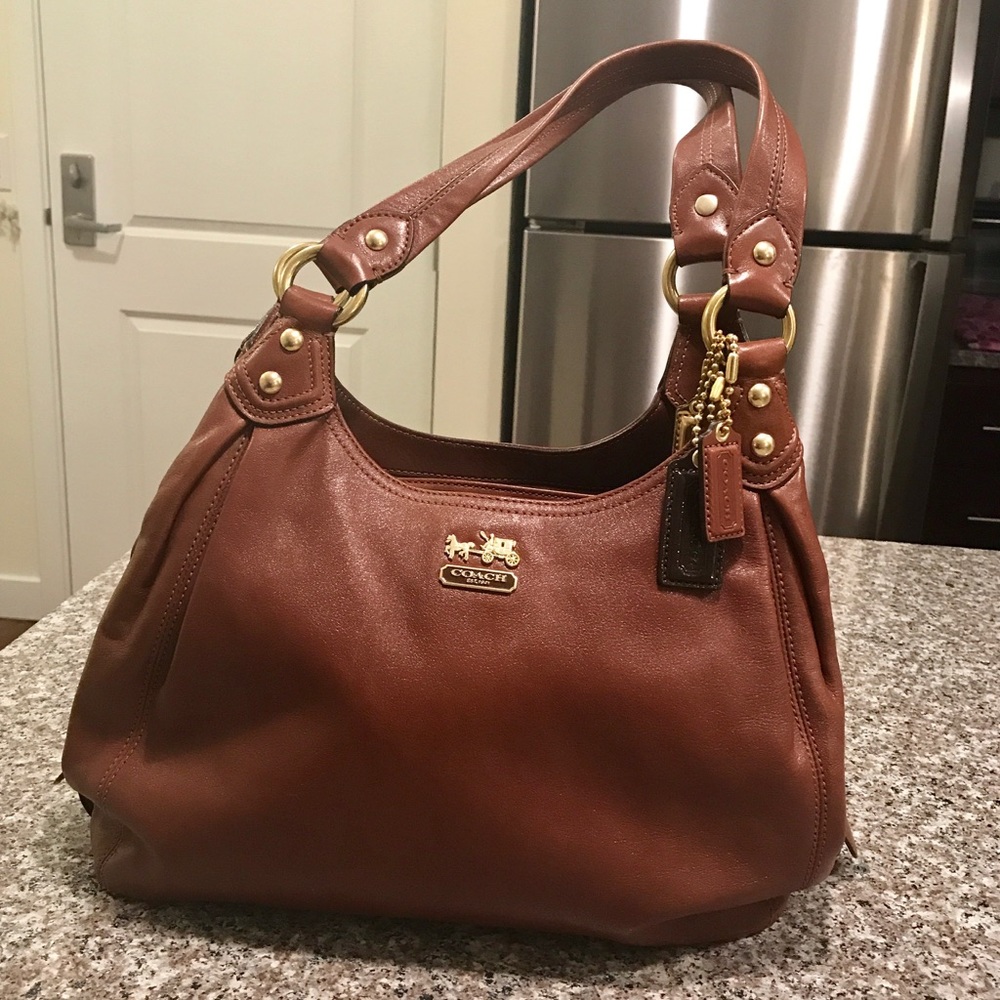 Double pocket satchel