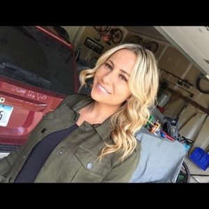 Meet your Posher, Jodi