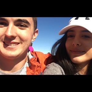 Meet your Posher, Stone