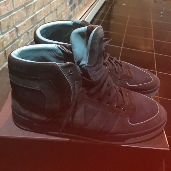 Authentic Louis Vuitton - Picture 3 of 4