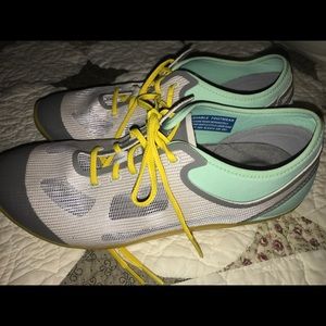 NWOT Women's Sneaker Rockport truWALK size 6