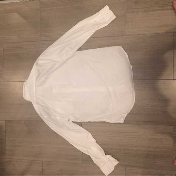 White Vineyard Vines Button Up - Picture 2 of 4