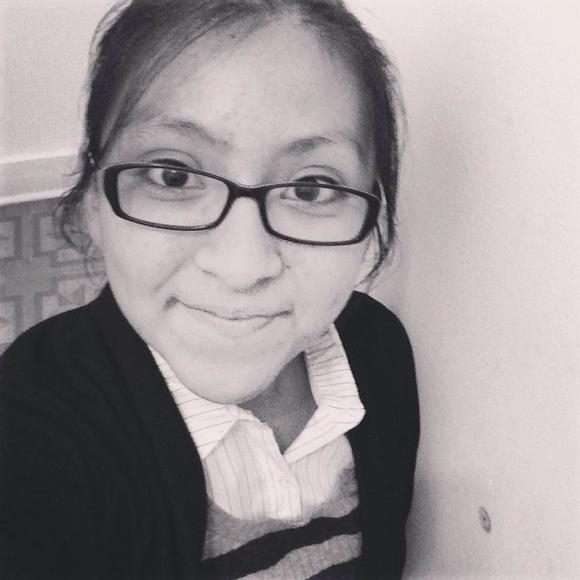 Meet your Posher, Selene - Picture 1 of 1