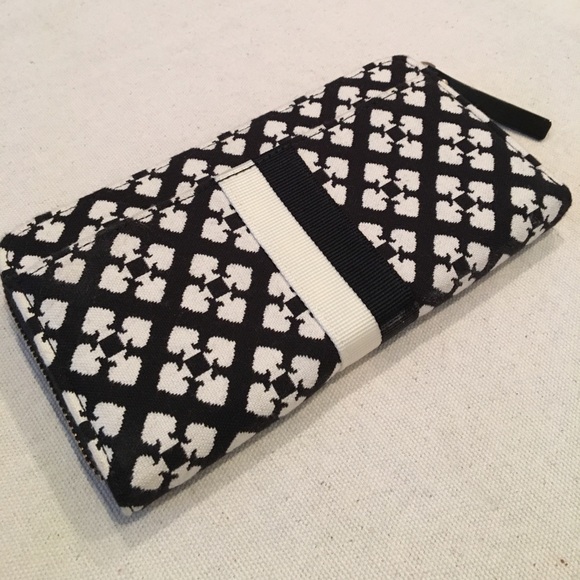 Kate Spade Wallet - Picture 2 of 5