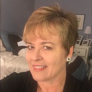 Meet your Posher, Deanna