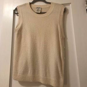 Cashmere sleeveless top