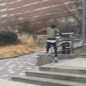 Meet your Posher, Ernesto