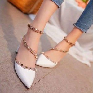 Chunky heels shoes