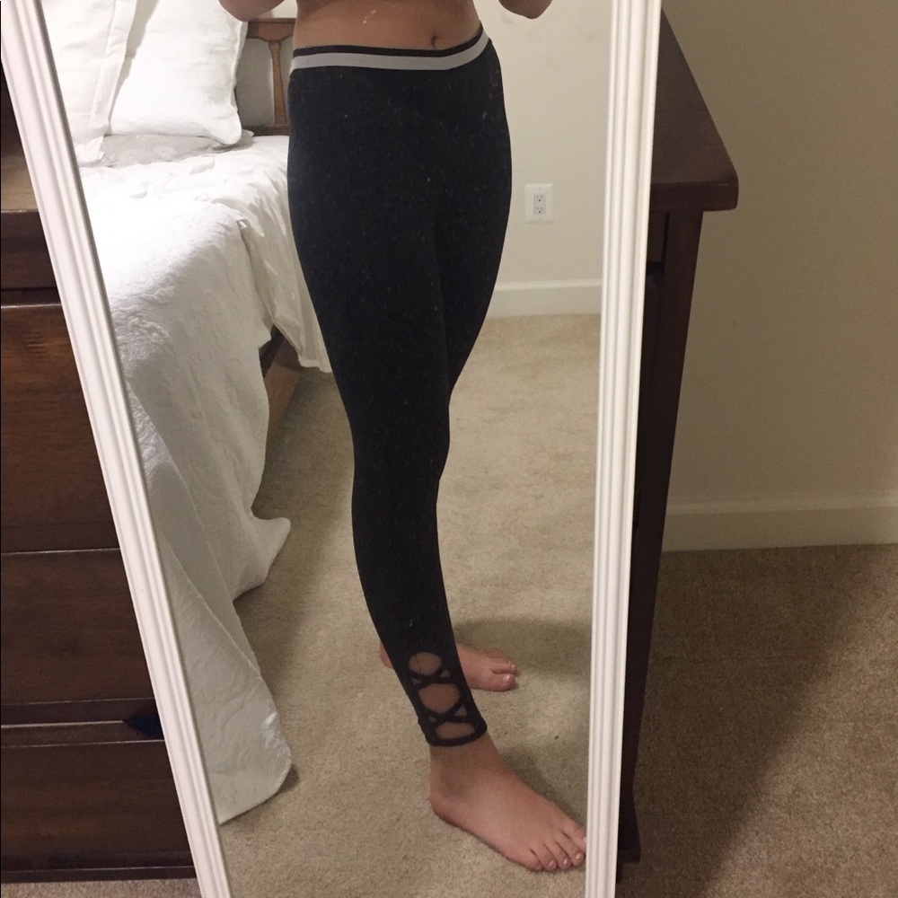 Black leggings