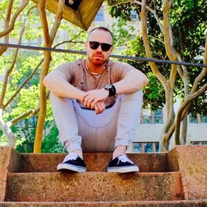 Meet your Posher, Ross