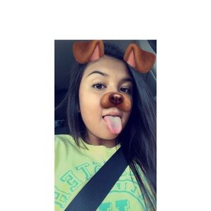 Meet your Posher, Adarely