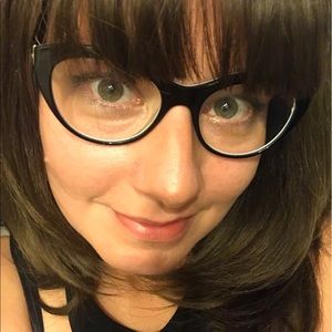 Meet your Posher, Ayse