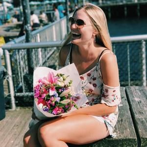 Meet your Posher, Ally