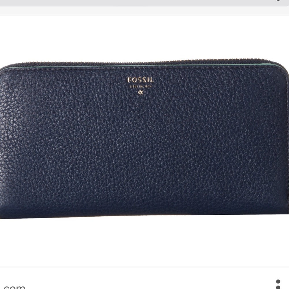 Beautiful fossil wallet!!  Used once!