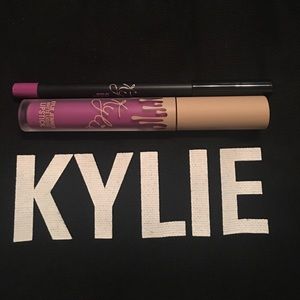 June Bug - Kylie Matte Liquid lipstick and liner