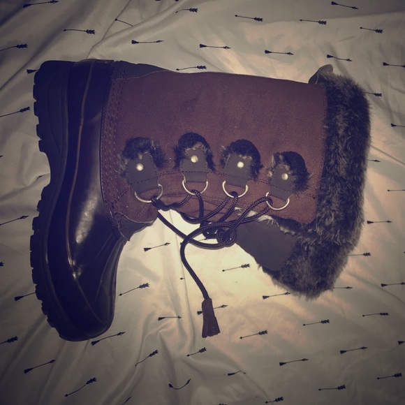 Boots - Picture 1 of 3