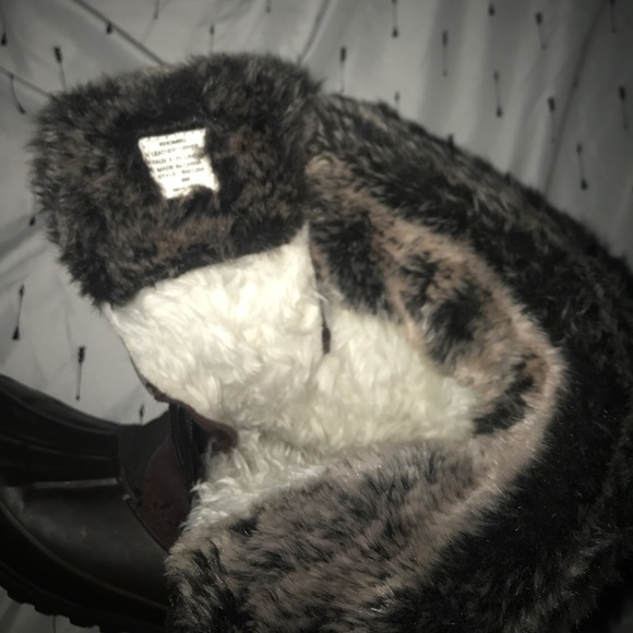 Boots - Picture 3 of 3