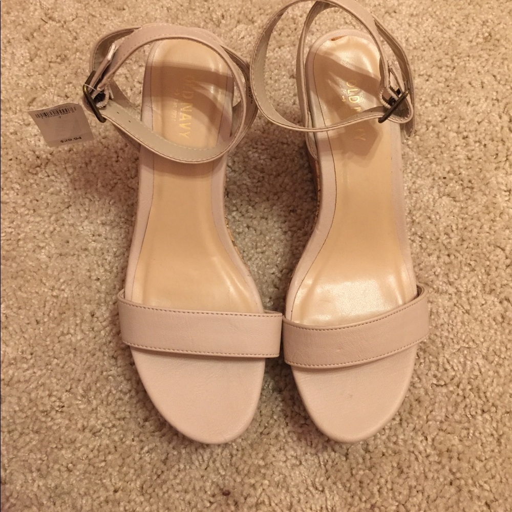 Old Navy cork wedges in natural size 7